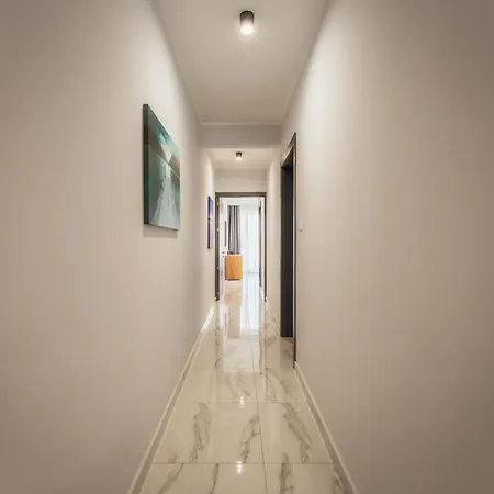 New - Only Unit 2, Modern 2-bedroom With Common Heated Jacuzzi By Sf Homes Daire *