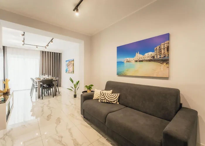 شقة New - Only Unit 2, Modern 2-bedroom With Common Heated Jacuzzi By Sf Homes سانت جوليان