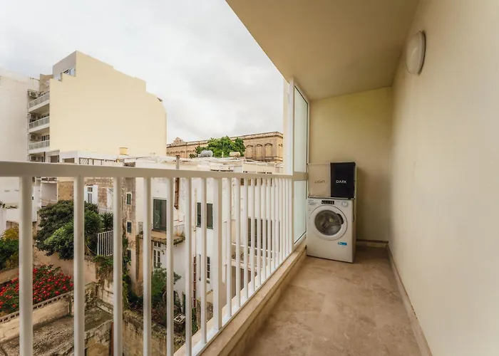 New - Only Unit 2, Modern 2-bedroom With Common Heated Jacuzzi By Sf Homes شقة سانت جوليان