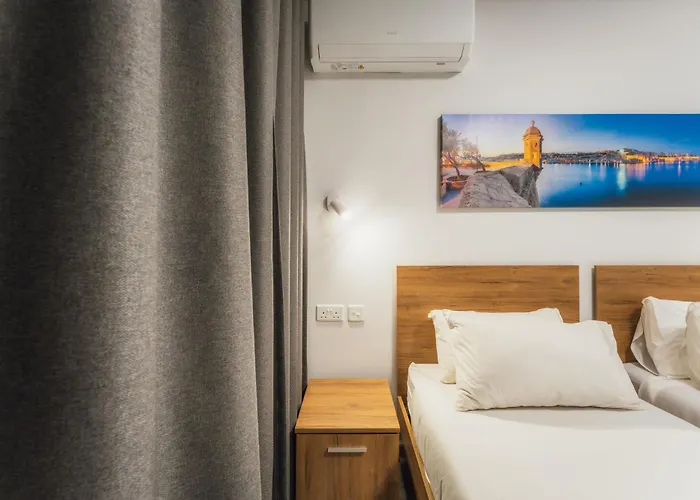 New - Only Unit 2, Modern 2-bedroom With Common Heated Jacuzzi By Sf Homes *