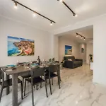 New - Only Unit 2, Modern 2-bedroom With Common Heated Jacuzzi By Sf Homes 아파트 Saint Julian's