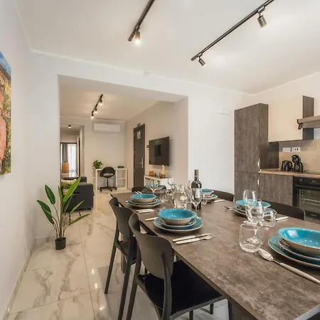 Appartement New - Only Unit 2, Modern 2-bedroom With Common Heated Jacuzzi By Sf Homes *