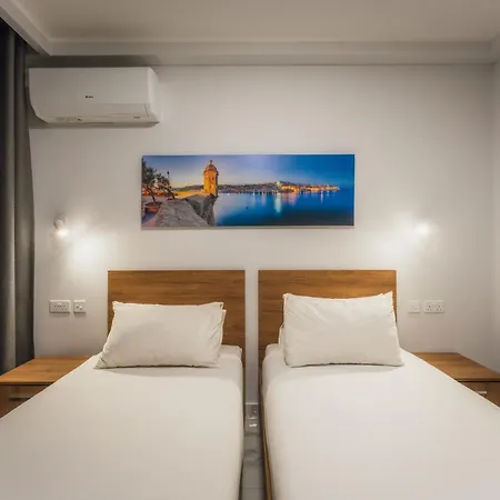 Apartment New - Only Unit 2, Modern 2-bedroom With Common Heated Jacuzzi By Sf Homes San Ġiljan