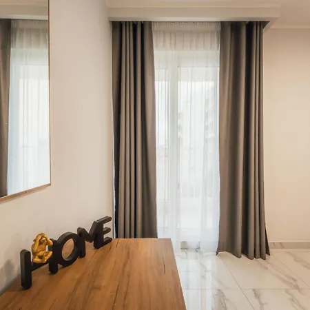 New - Only Unit 2, Modern 2-bedroom With Common Heated Jacuzzi By Sf Homes *