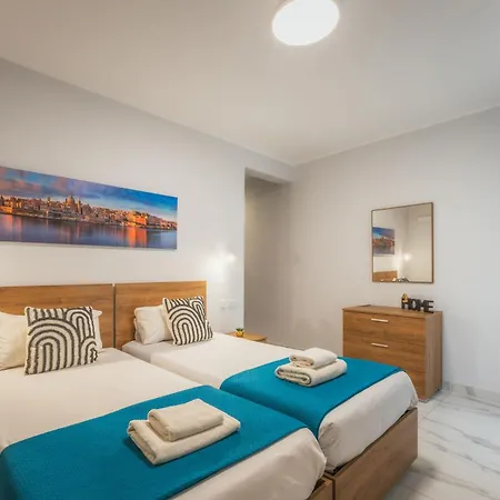 New - Only Unit 2, Modern 2-bedroom With Common Heated Jacuzzi By Sf Homes Lejlighed *