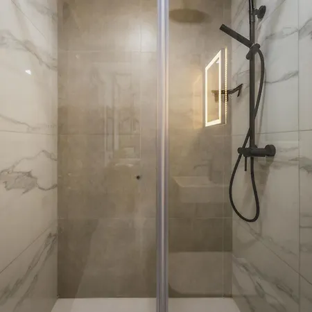 New - Only Unit 2, Modern 2-bedroom With Common Heated Jacuzzi By Sf Homes *