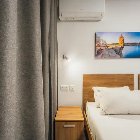 New - Only Unit 2, Modern 2-bedroom With Common Heated Jacuzzi By Sf Homes *