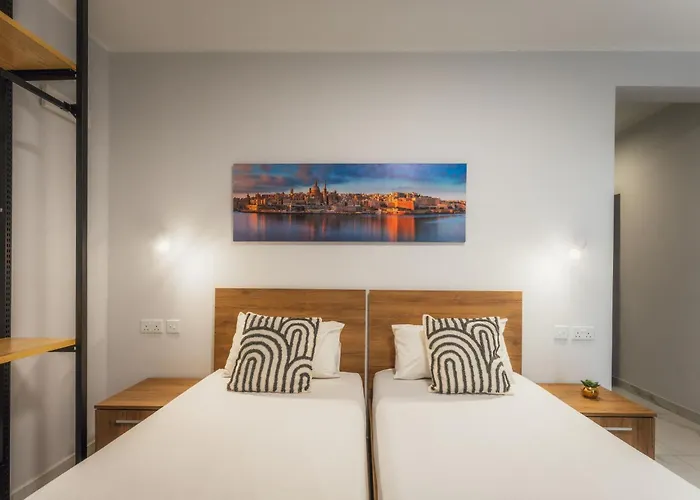 New - Only Unit 2, Modern 2-bedroom With Common Heated Jacuzzi By Sf Homes *